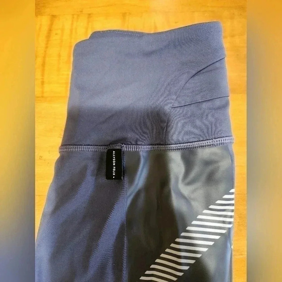 Athleta Allyson Felix Legend 7/8 Tight Leggings High Rise Xtra Small - Picture 3 of 6